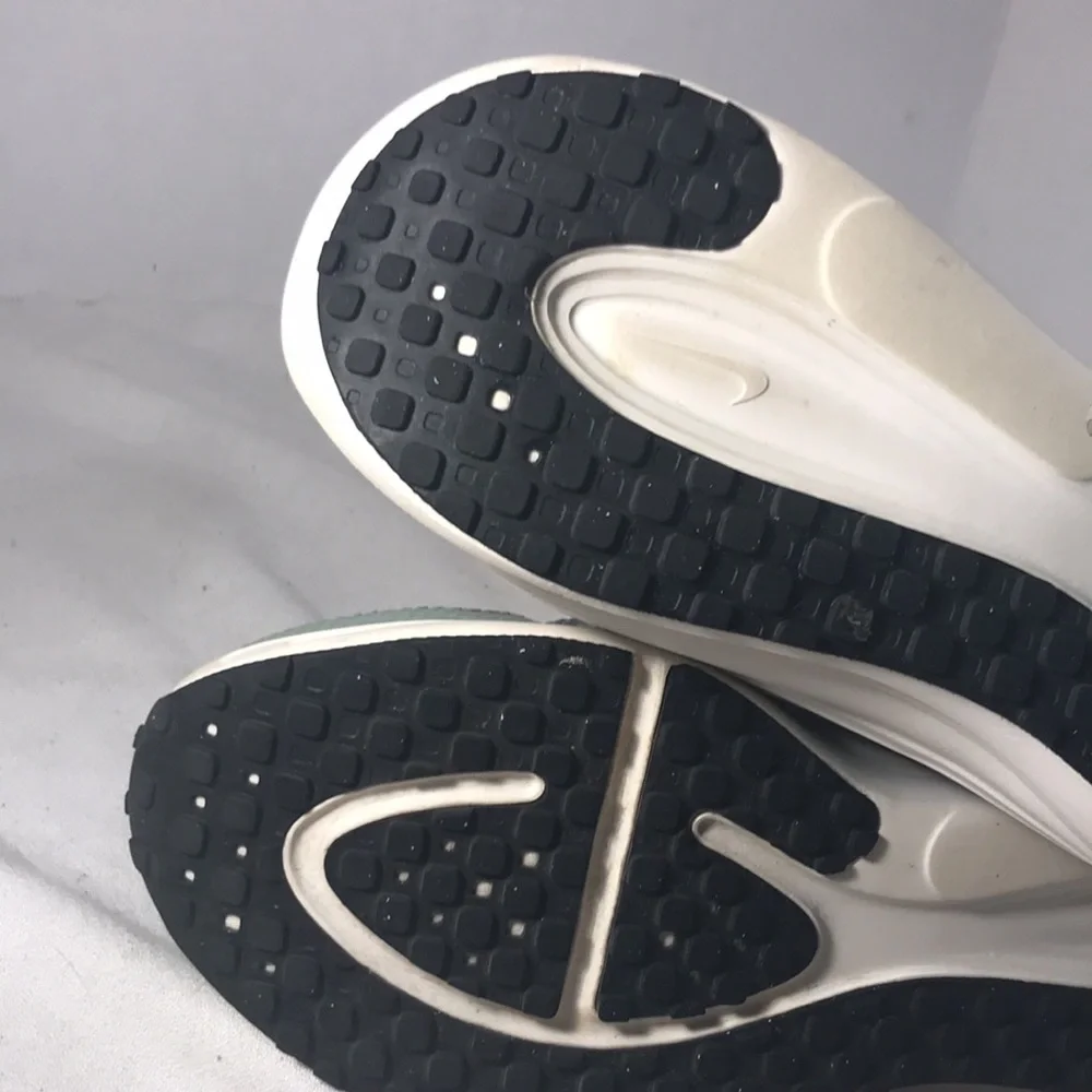 Nike Revolution 8 Light Army Black Jade Horizon Men's Running Sneakers Size 11